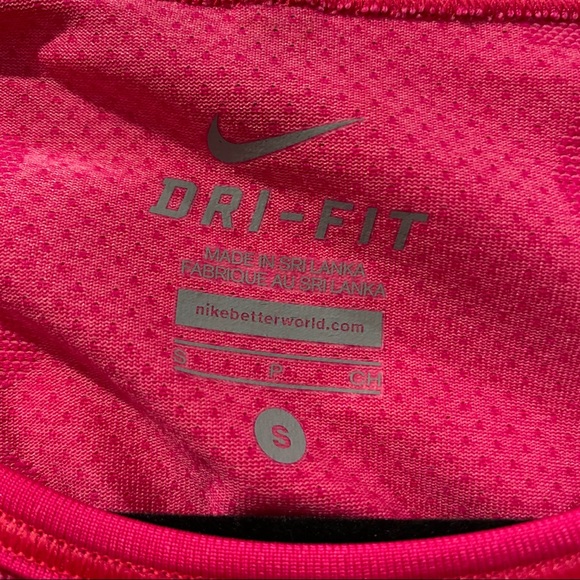 Nike Pink Camo Short Sleeve Shirt - Picture 4 of 8